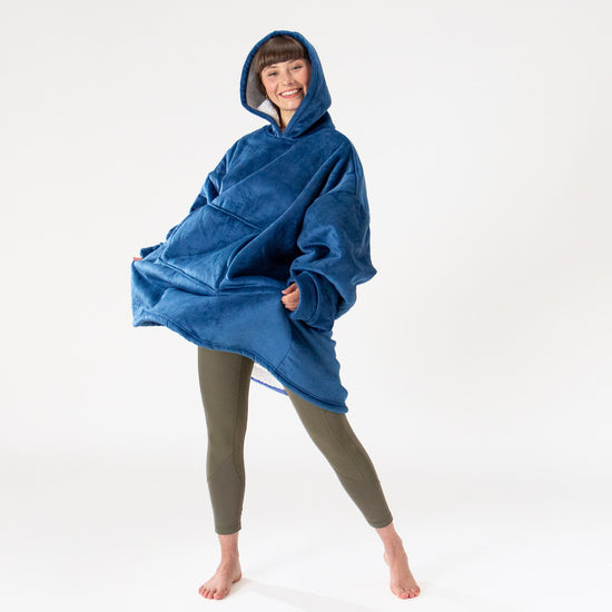 Couverture à Capuche pour Homme et Femme - Molleton Bleu Foncé 01
