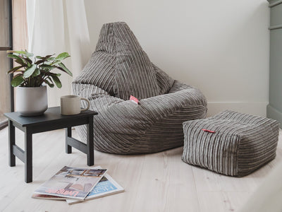 Un pouf de lecture ? Le support parfait pour lounger