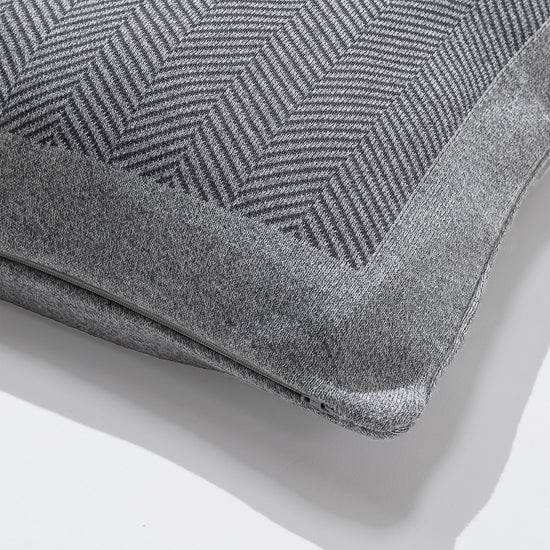 Coussin 47 x 47cm - 100% Coton Chevrons Gris 02
